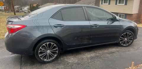 Toyota Corolla 2015
