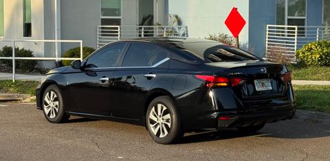 Nissan Altima 2023