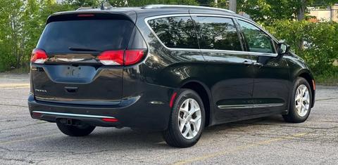 Chrysler Pacifica 2017