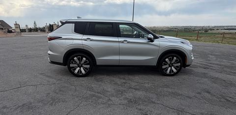 Mitsubishi Outlander 2025