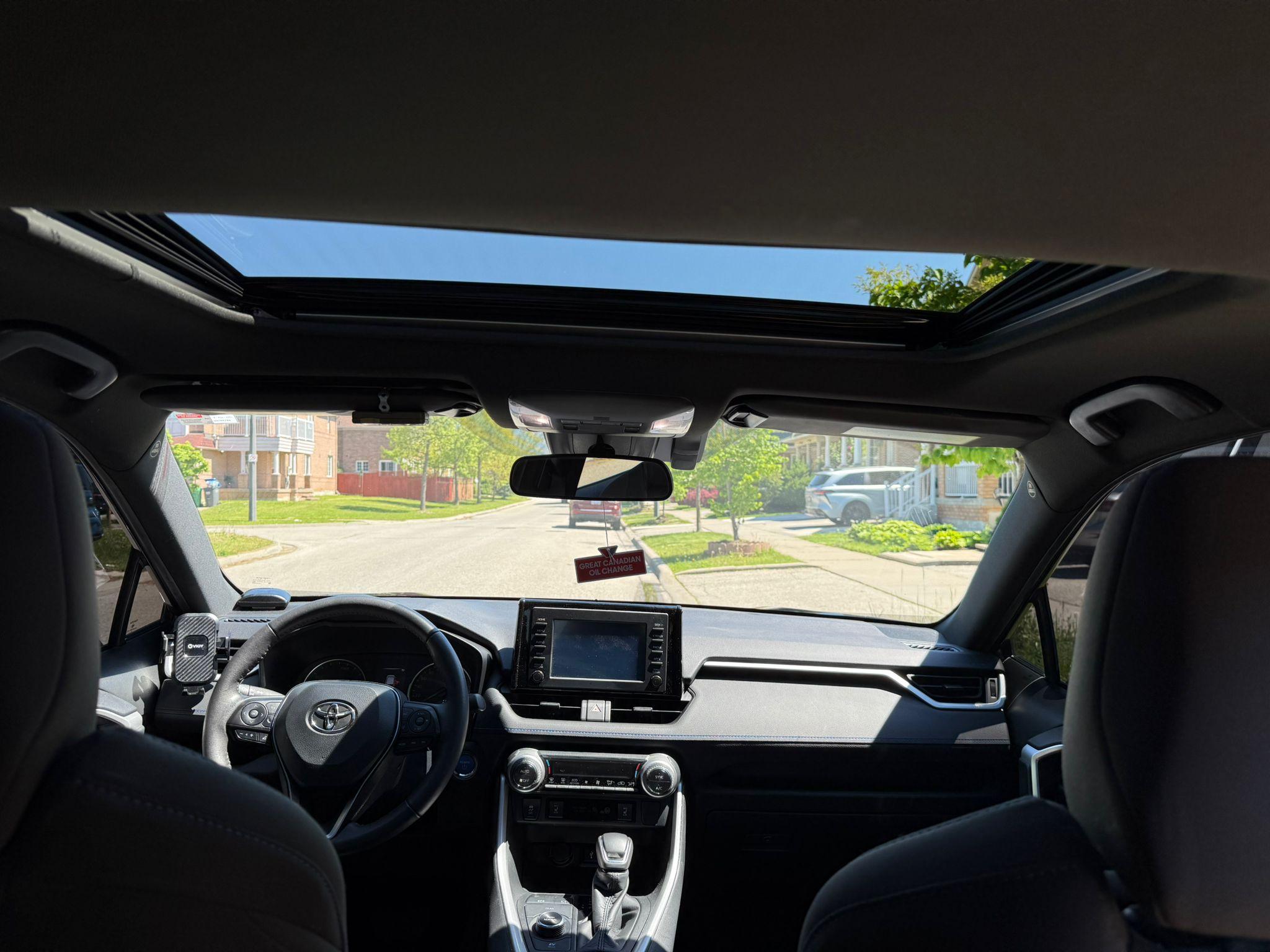 Toyota RAV4 Hybrid 2022 in Mississauga, ON