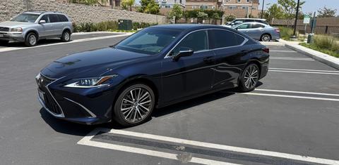 Lexus ES 2025