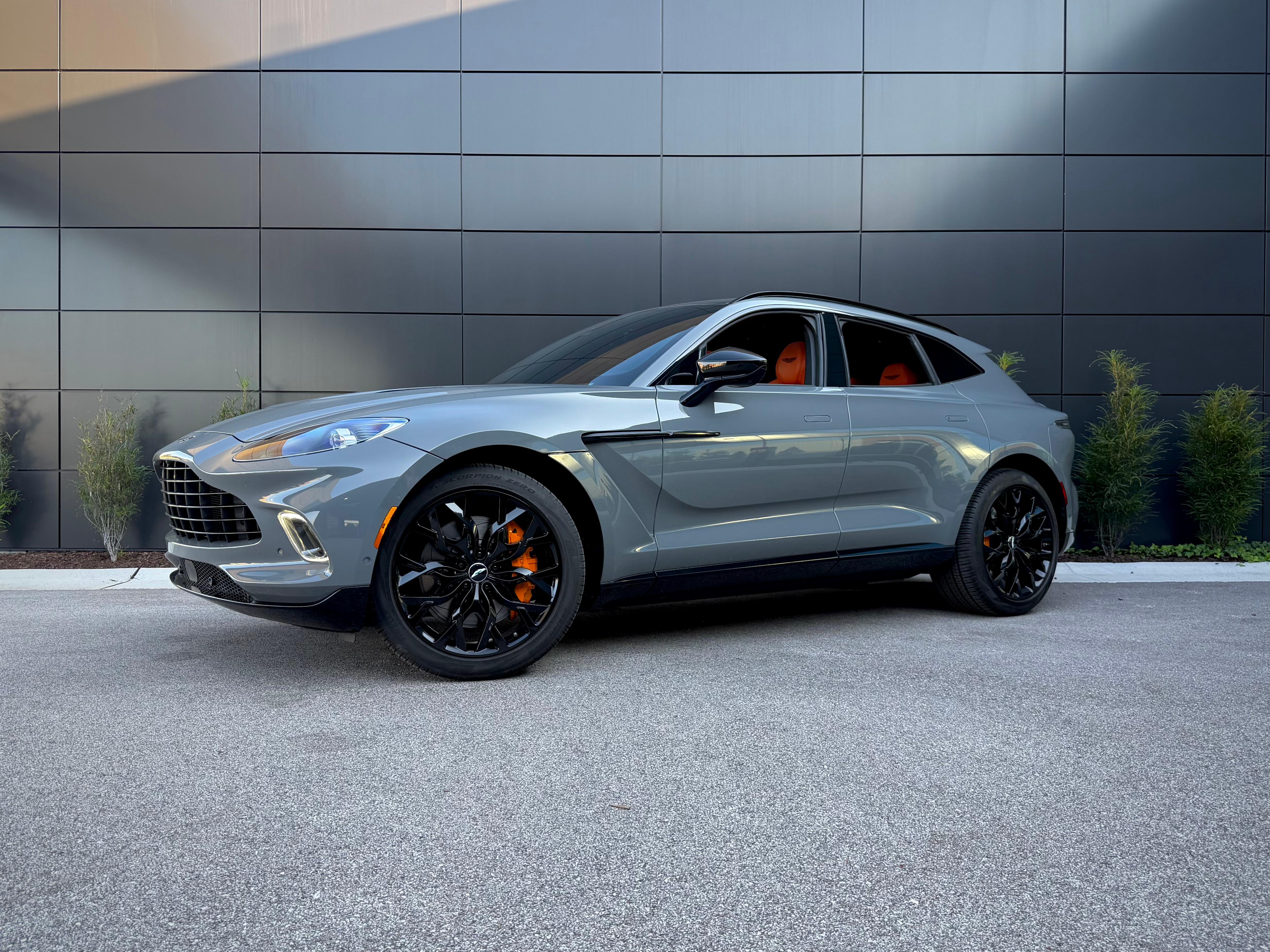 Aston Martin DBX 2022 in Ellisville, MO