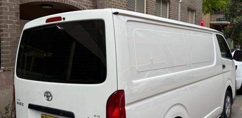 Toyota HIACE 2017