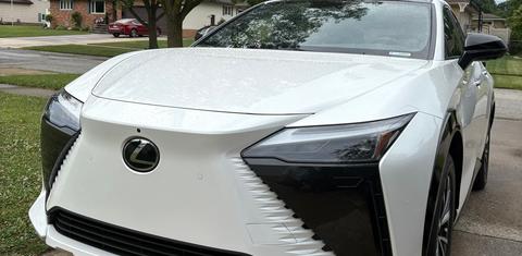 Lexus RZ 2025