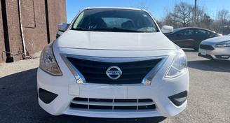Nissan Versa 2017 — Car rental alternative in St. Louis, MO