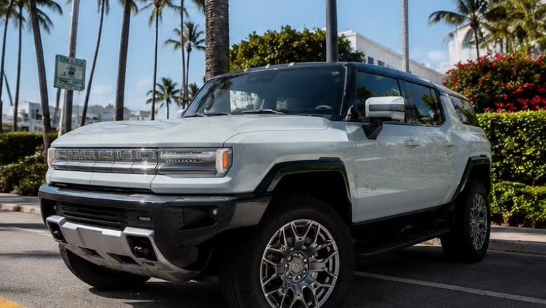 GMC HUMMER EV SUV 2025 in Delray Beach, FL
