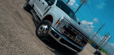 Ford Super Duty F-350 2025