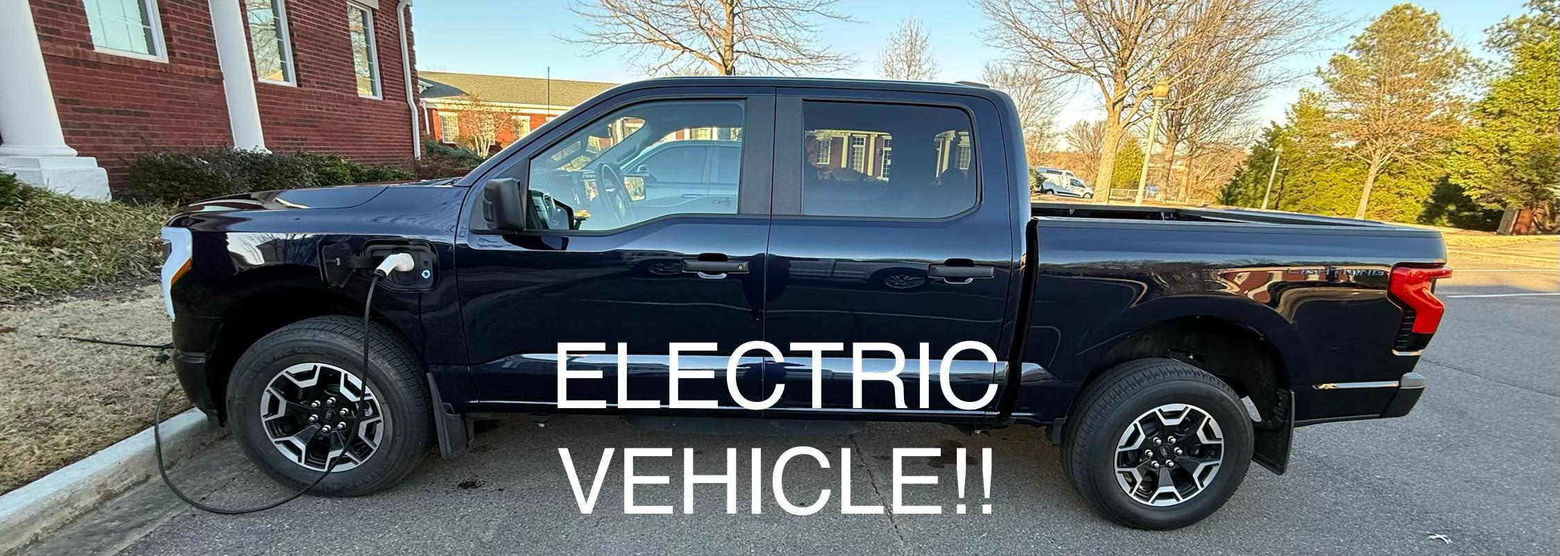Ford F-150 Lightning 2022 in Collierville, TN