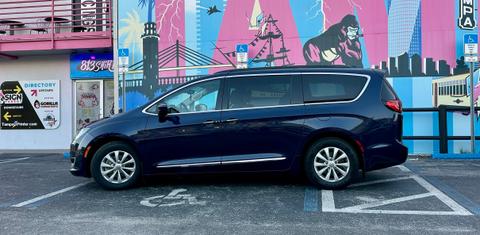 Chrysler Pacifica 2017