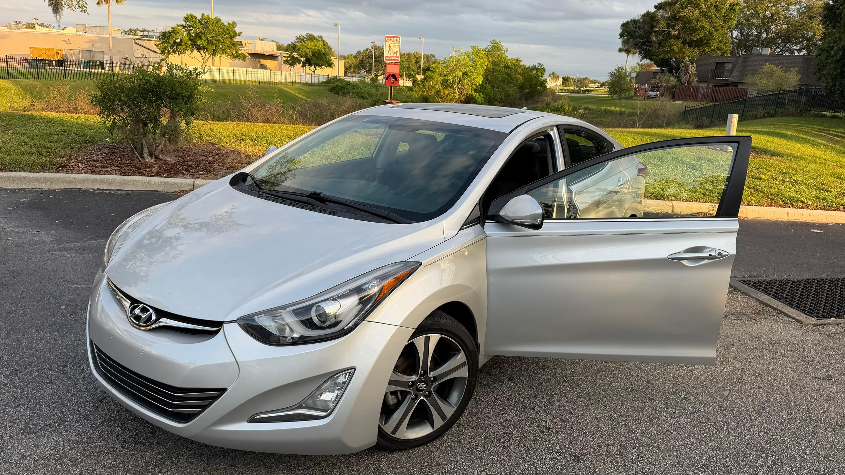 Hyundai Elantra 2016 in 