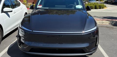 Tesla Model Y 2026