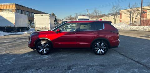 Mitsubishi Outlander 2025