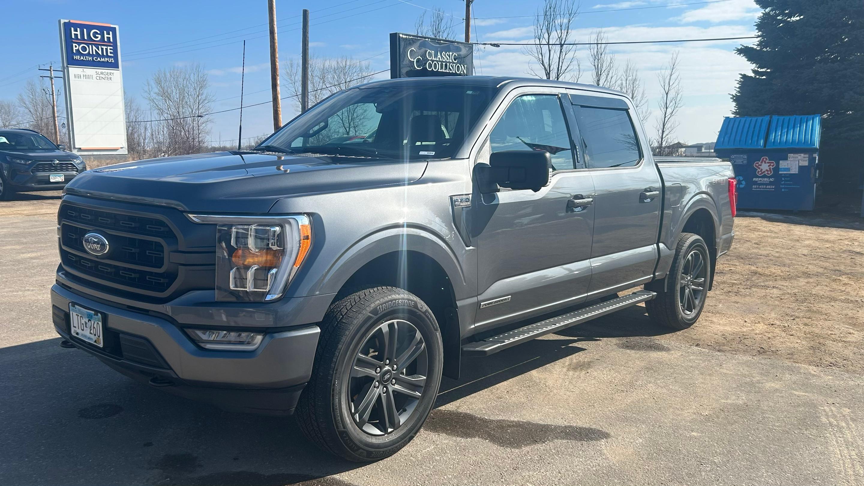 Ford F-150 2023 in Saint Paul, MN