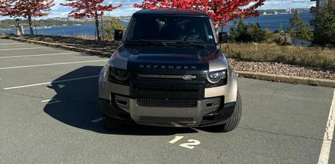 Land Rover Defender 2023