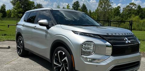 Mitsubishi Outlander 2023
