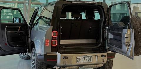 Land Rover DEFENDER 2021