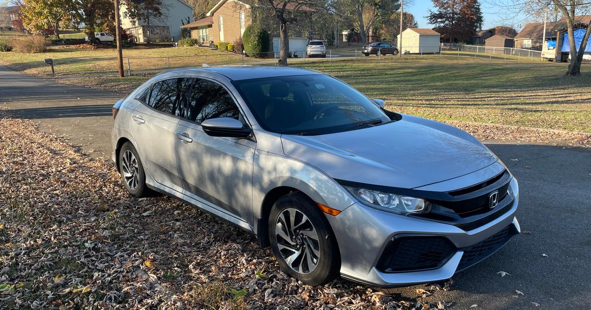 Honda Civic 2018 rental in Lenoir City, TN by Lindsey M. Turo