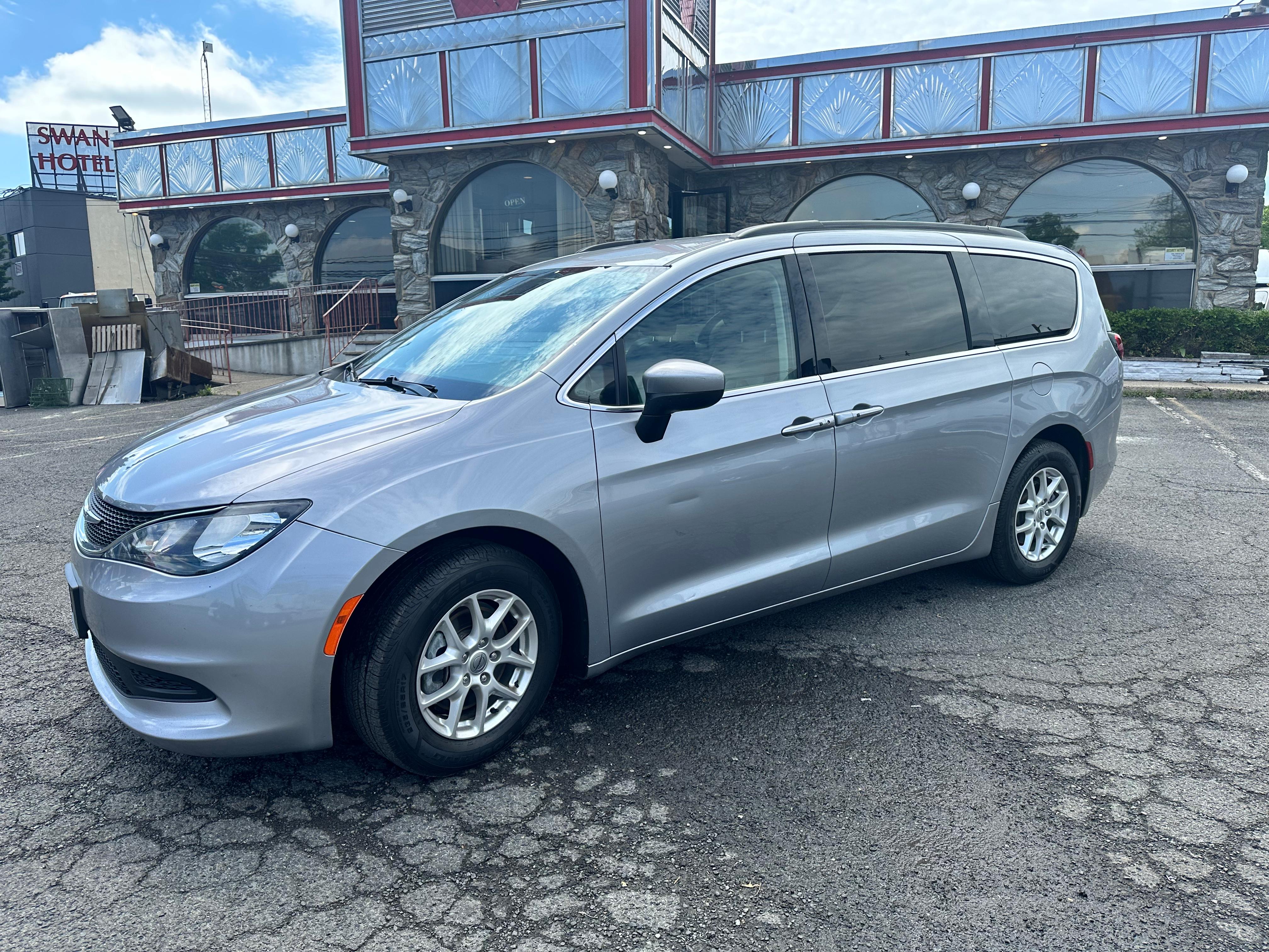 Chrysler Voyager 2021 in Linden, NJ