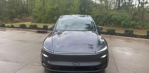 Tesla Model Y 2026