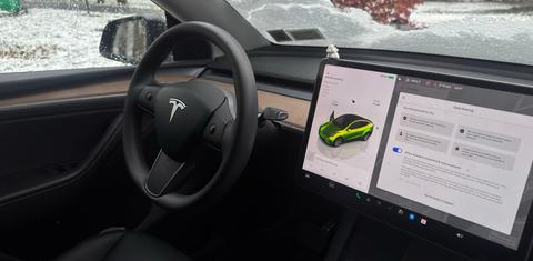 Tesla Model Y 2024