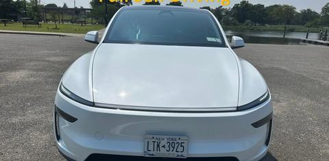 Tesla Model Y 2026