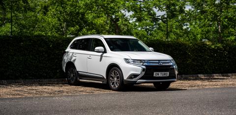 Mitsubishi Outlander 2016