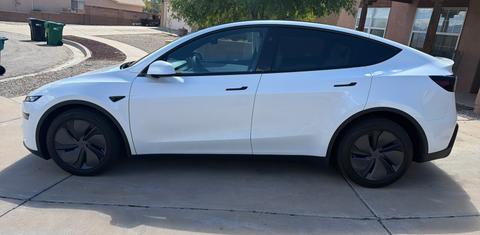 Tesla Model Y 2026