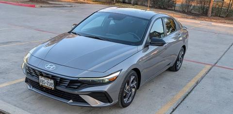 Hyundai Elantra 2025