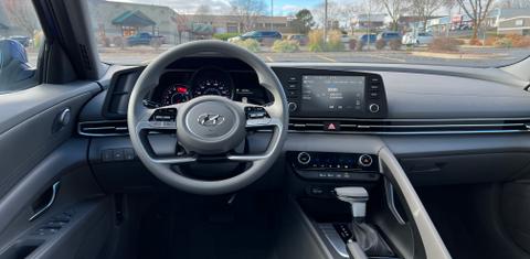 Hyundai Elantra 2023