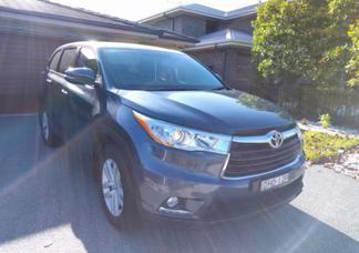 Toyota Highlander car