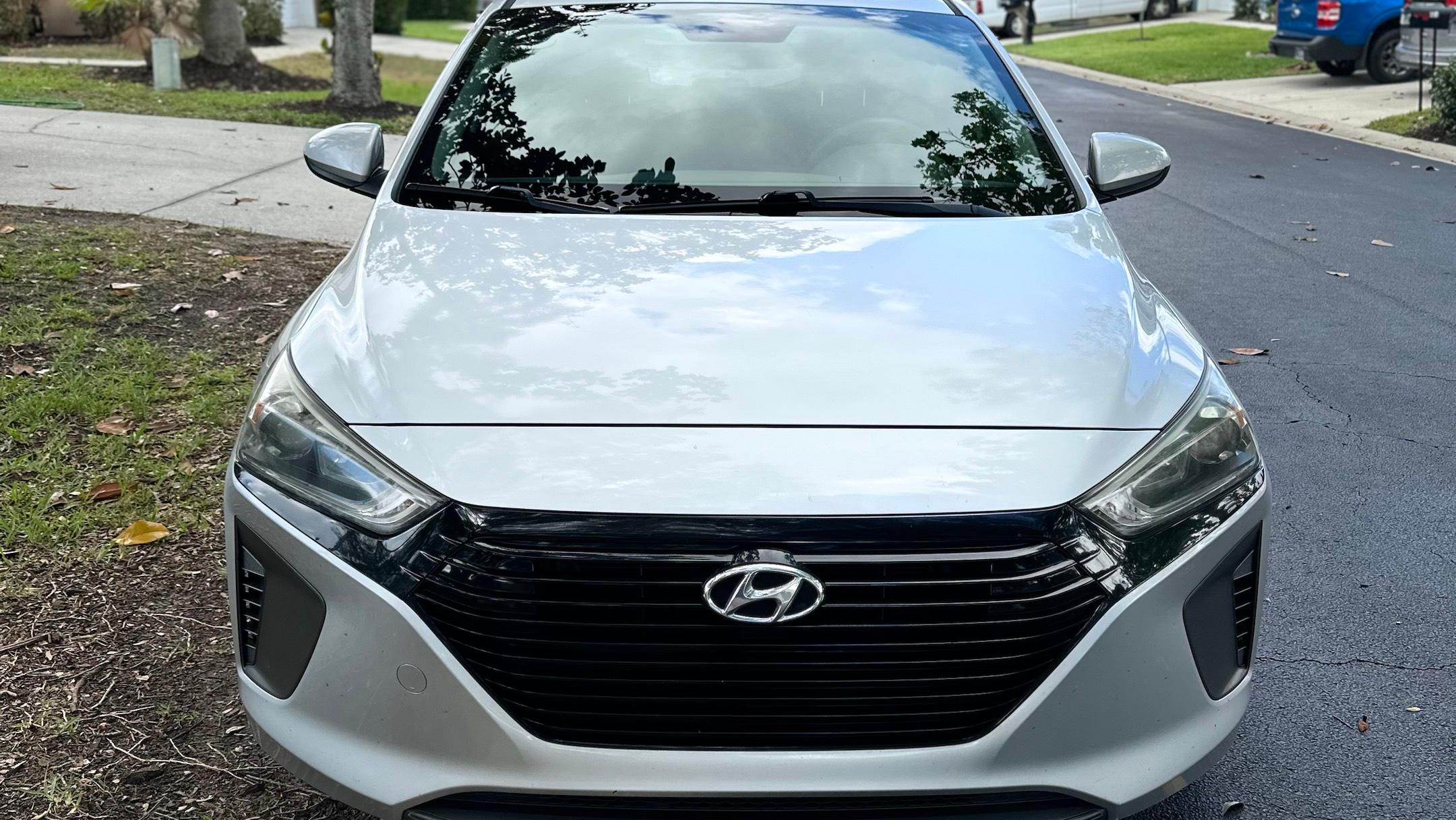 Hyundai Ioniq Hybrid 2017 in 