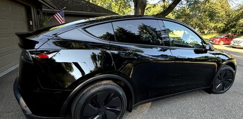 Tesla Model Y 2026