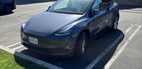 Tesla Model Y 2023