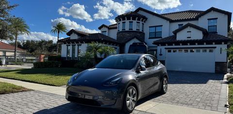 Tesla Model Y 2023