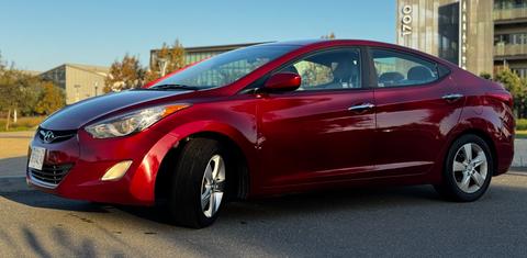 Hyundai Elantra 2013