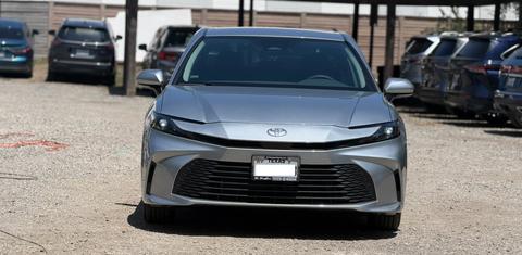Toyota Camry Hybrid 2026