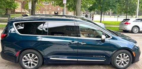 Chrysler Pacifica 2023
