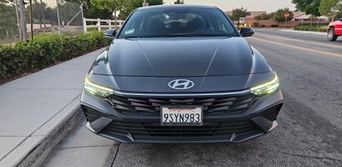 Hyundai Elantra 2025
