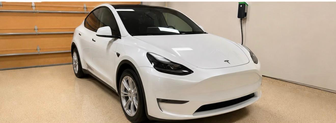 Tesla Model Y 2024 in Fulshear, TX