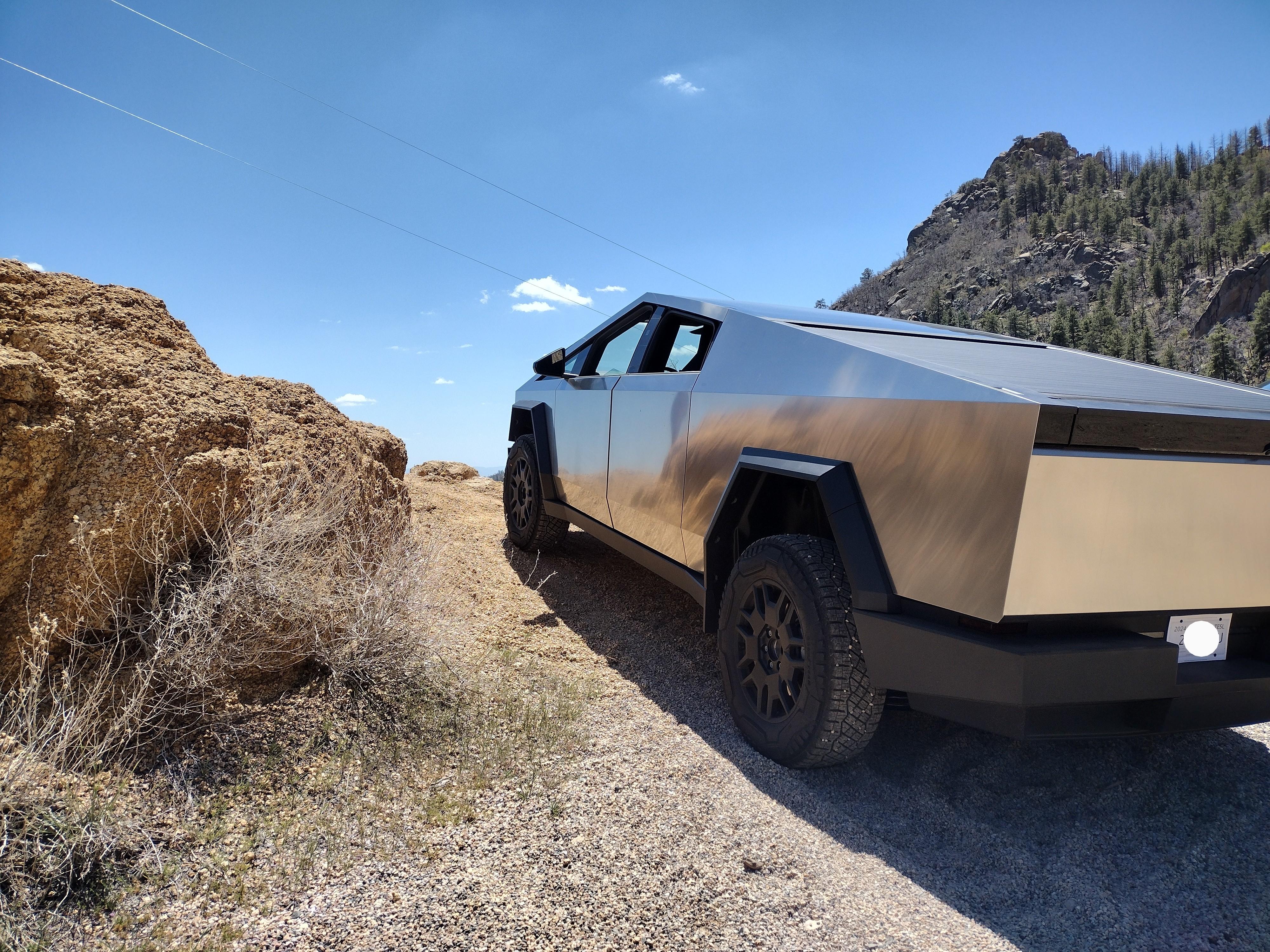 Tesla Cybertruck 2024 in Tempe, AZ