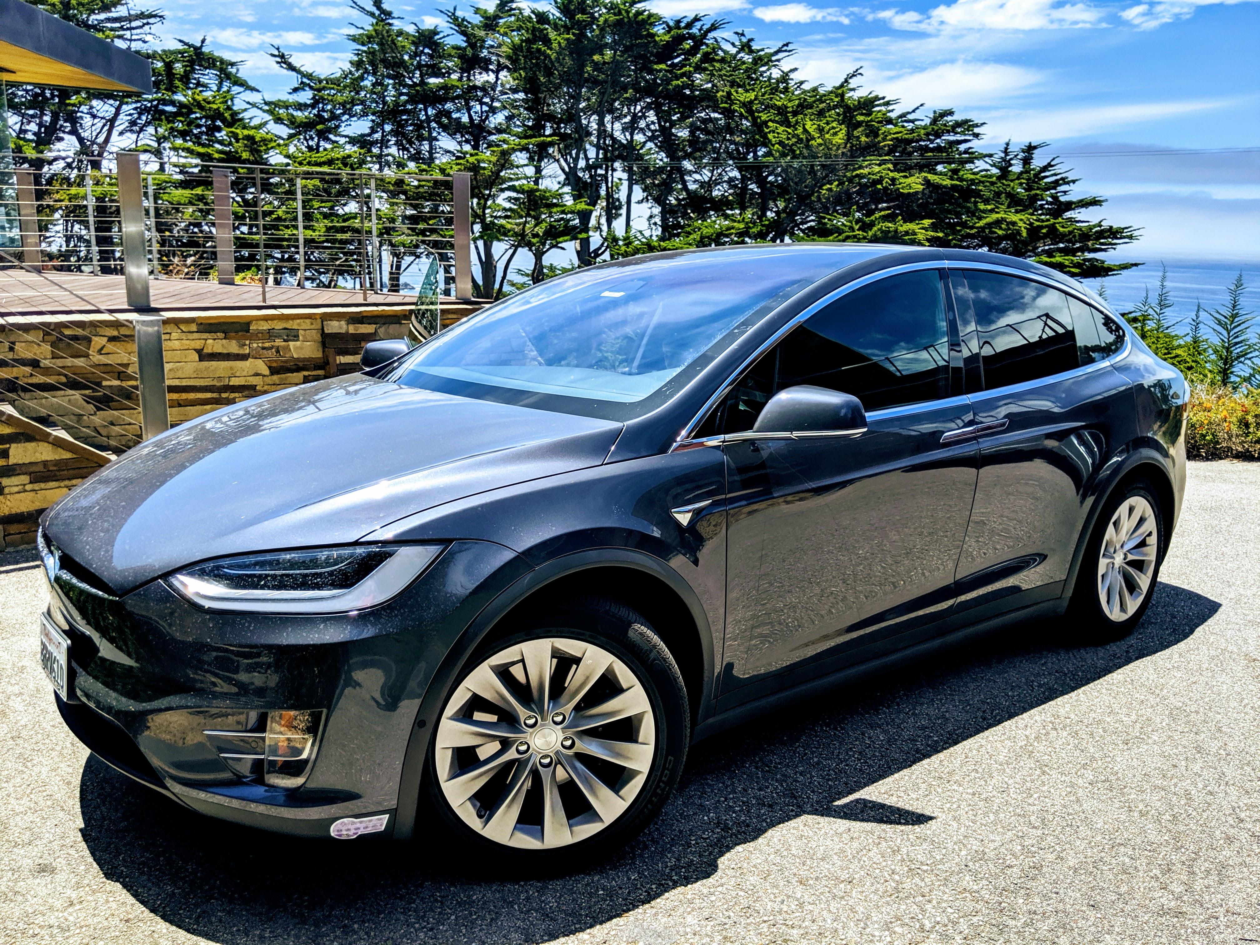 Tesla Model X 2018 in 