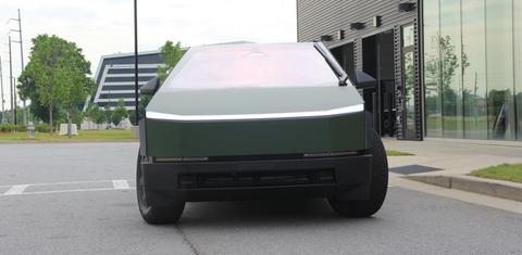 Tesla Cybertruck 2026