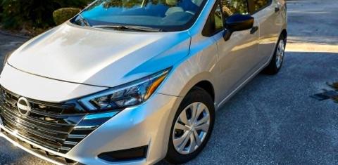 Nissan Versa 2025