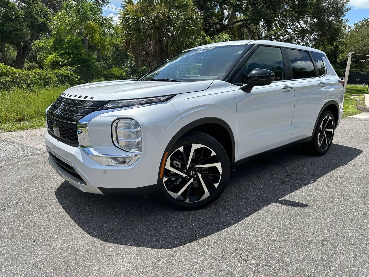 Mitsubishi Outlander 2024 in Sarasota, FL