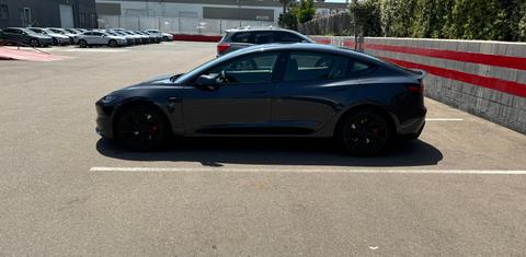 Tesla Model 3 2024