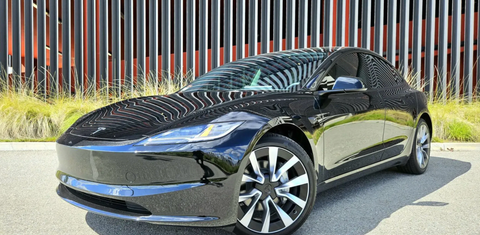 Tesla Model 3 2024