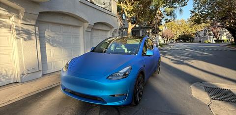 Tesla Model Y 2024