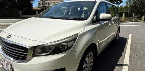 Kia CARNIVAL 2015