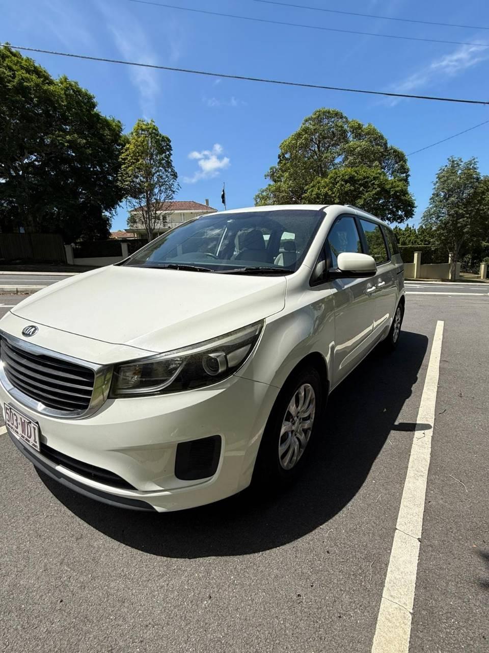 Kia CARNIVAL 2015 in Wavell Heights